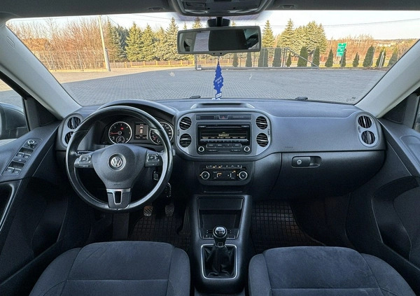 Volkswagen Tiguan cena 52900 przebieg: 195000, rok produkcji 2012 z Puławy małe 379